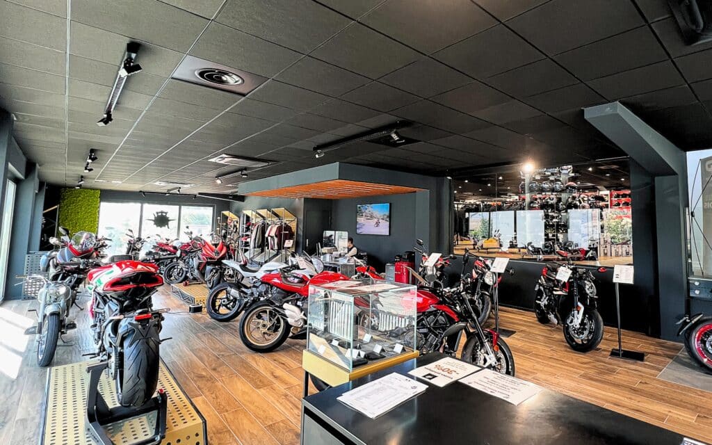 Showroom moto