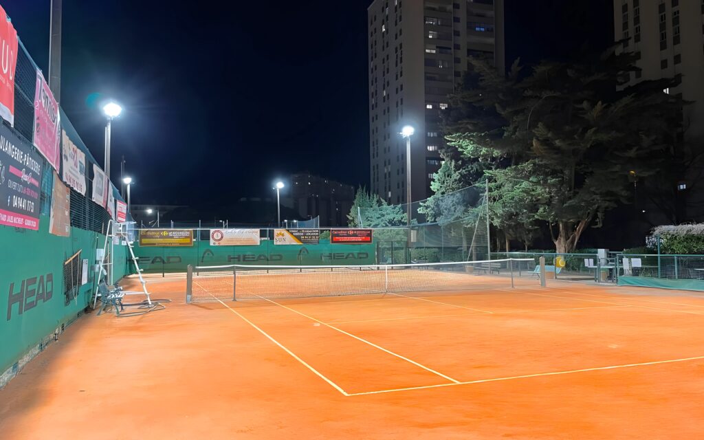 terrain de tennis