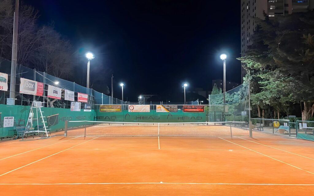 terrain de tennis