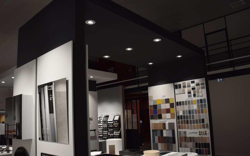 Éclairage showroom SMB France Matériaux | Beaurepaire