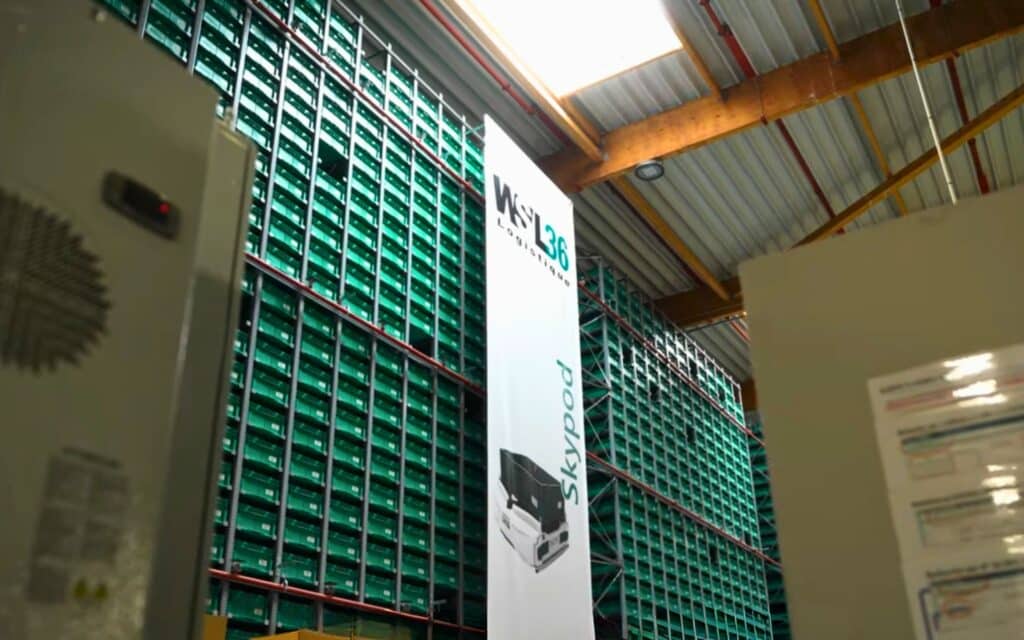 Eclairage industriel, par Disano, entrepôt Sider Groupe Qérys, Buzançais - Saturno Disano - Gamelle Led